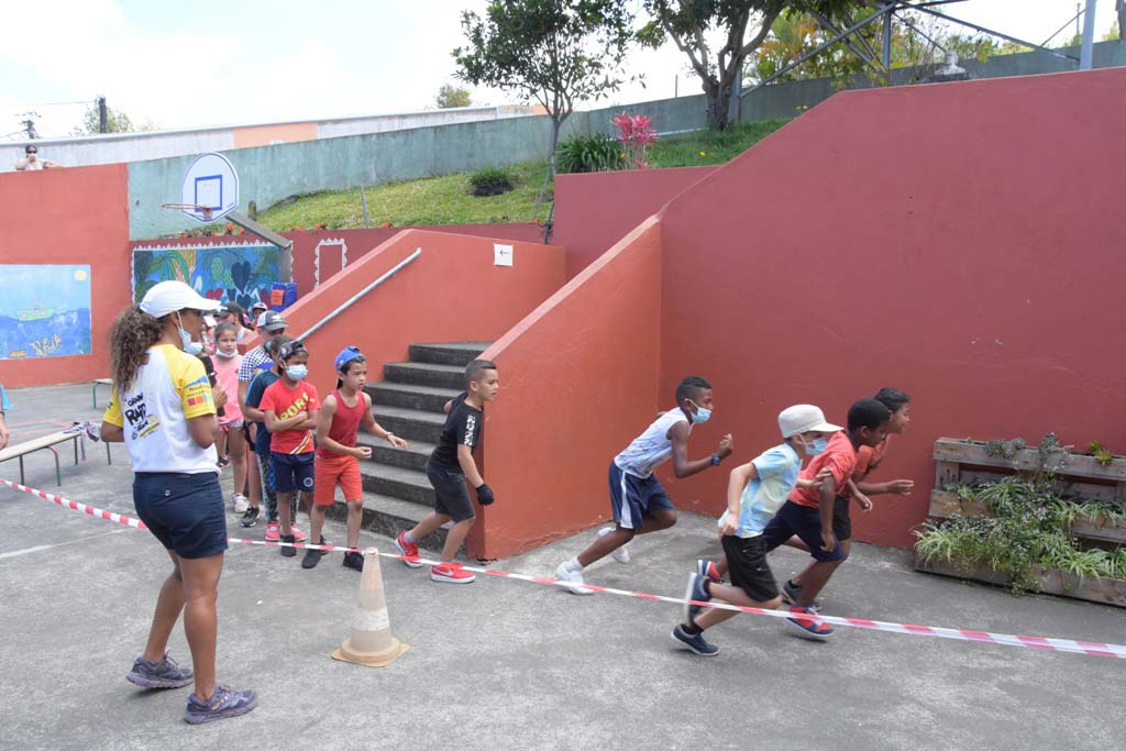  journée nationale du sport scolaire l’école Auguste Lacaussade au Tapage
