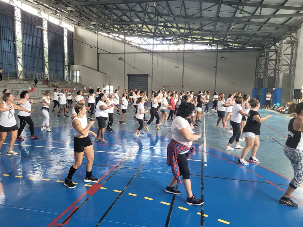 Zumba géante à Jean Joly